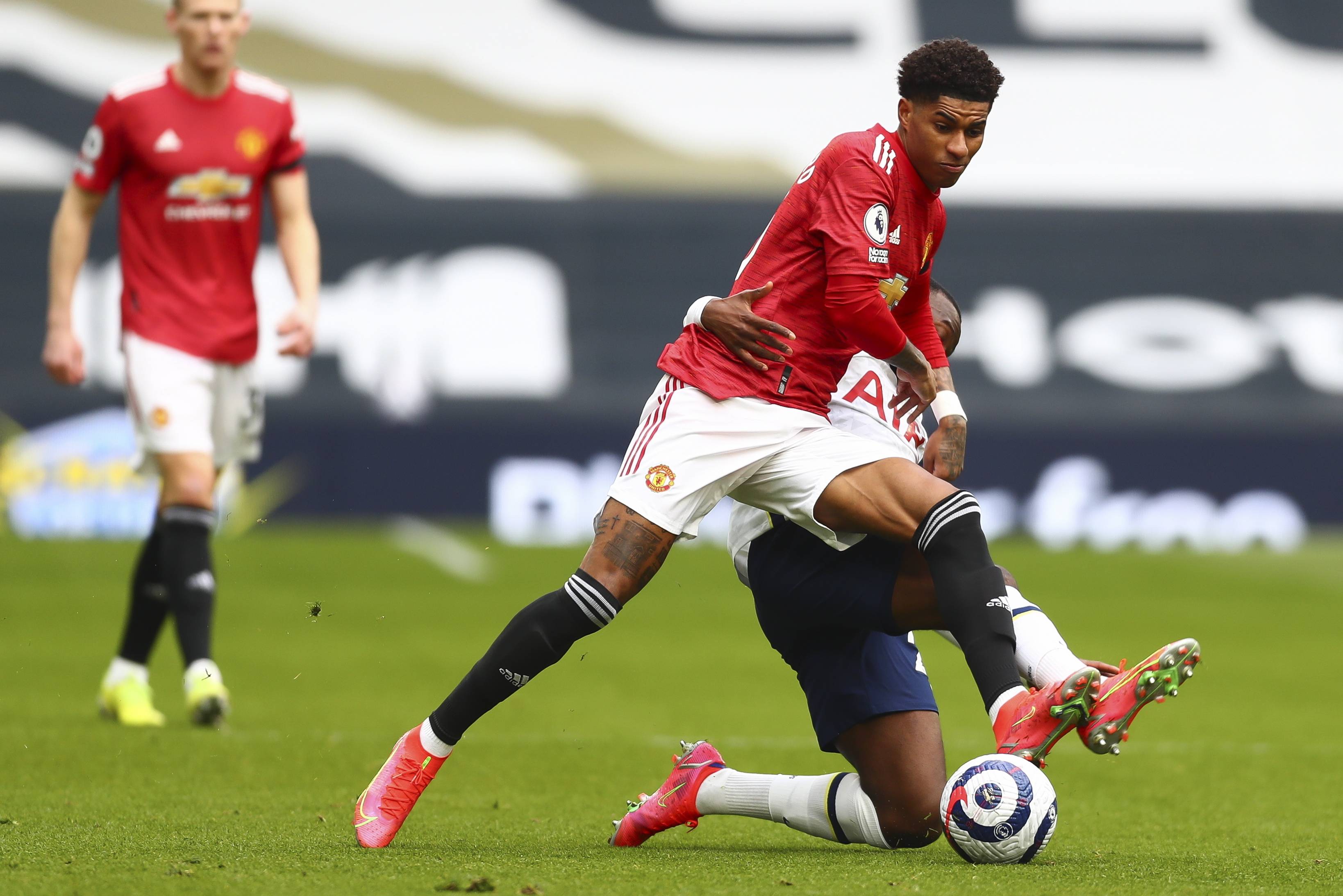 手差距的关 手差距的关